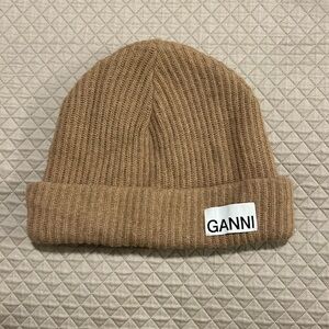 GANNI Tan Beanie